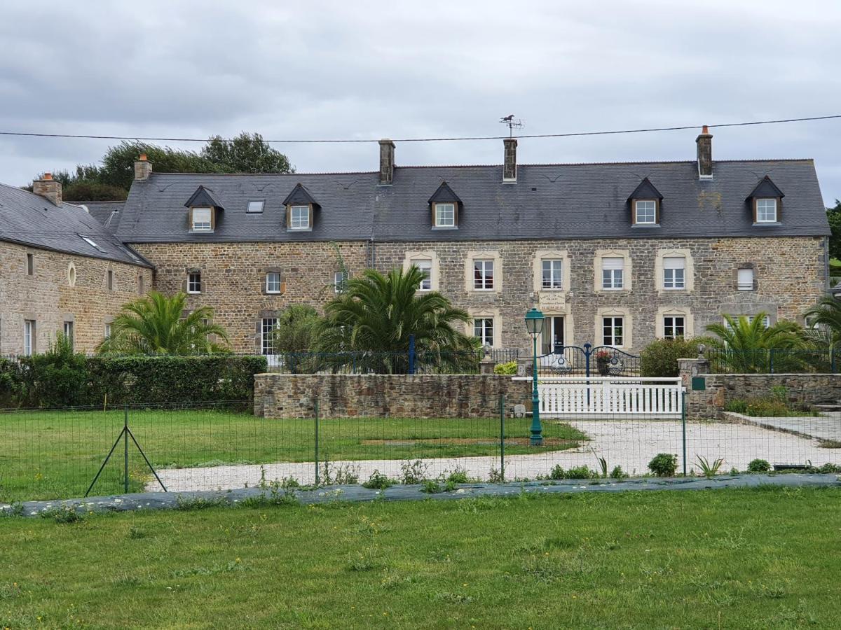 Chambres Du Logis De La Mare Du Parc Surtainville Exteriér fotografie