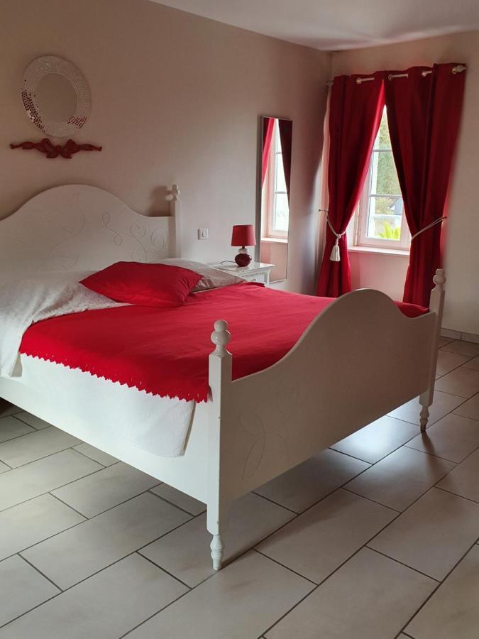 Chambres Du Logis De La Mare Du Parc Surtainville Exteriér fotografie